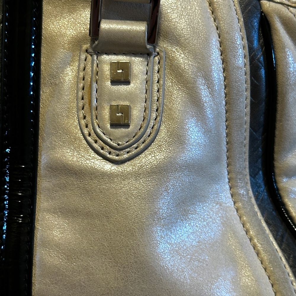 L.A.M.B. y2k Vintage Elegant White, Gray and Black Handbag - Picture 8 of 9
